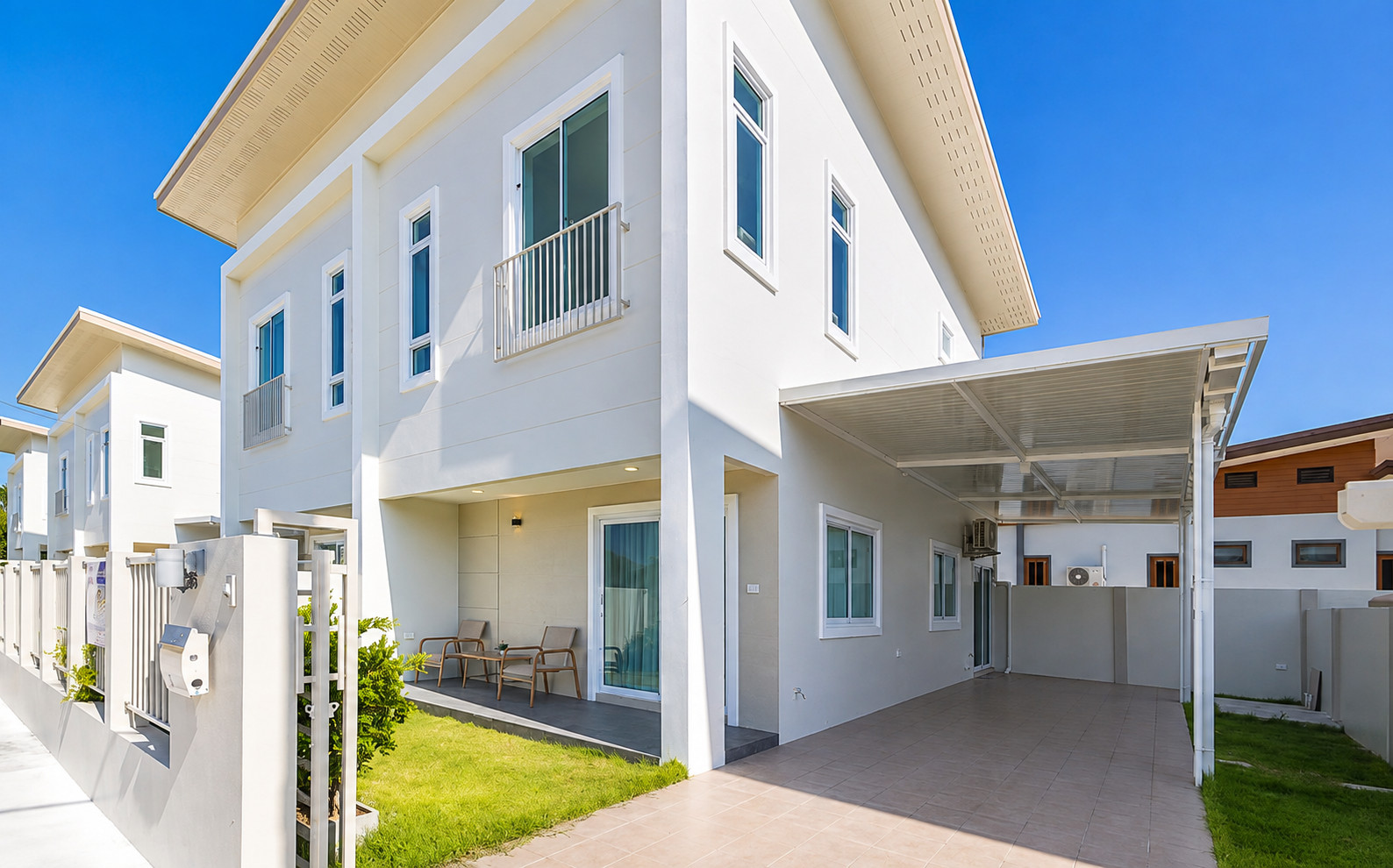 บ้านแฝด 2 ชั้น สไตล์โมเดิร์น บ้านใหม่ ในเมืองตรัง | เพียง 2.49 ล้านบาท – รูปที่ 2