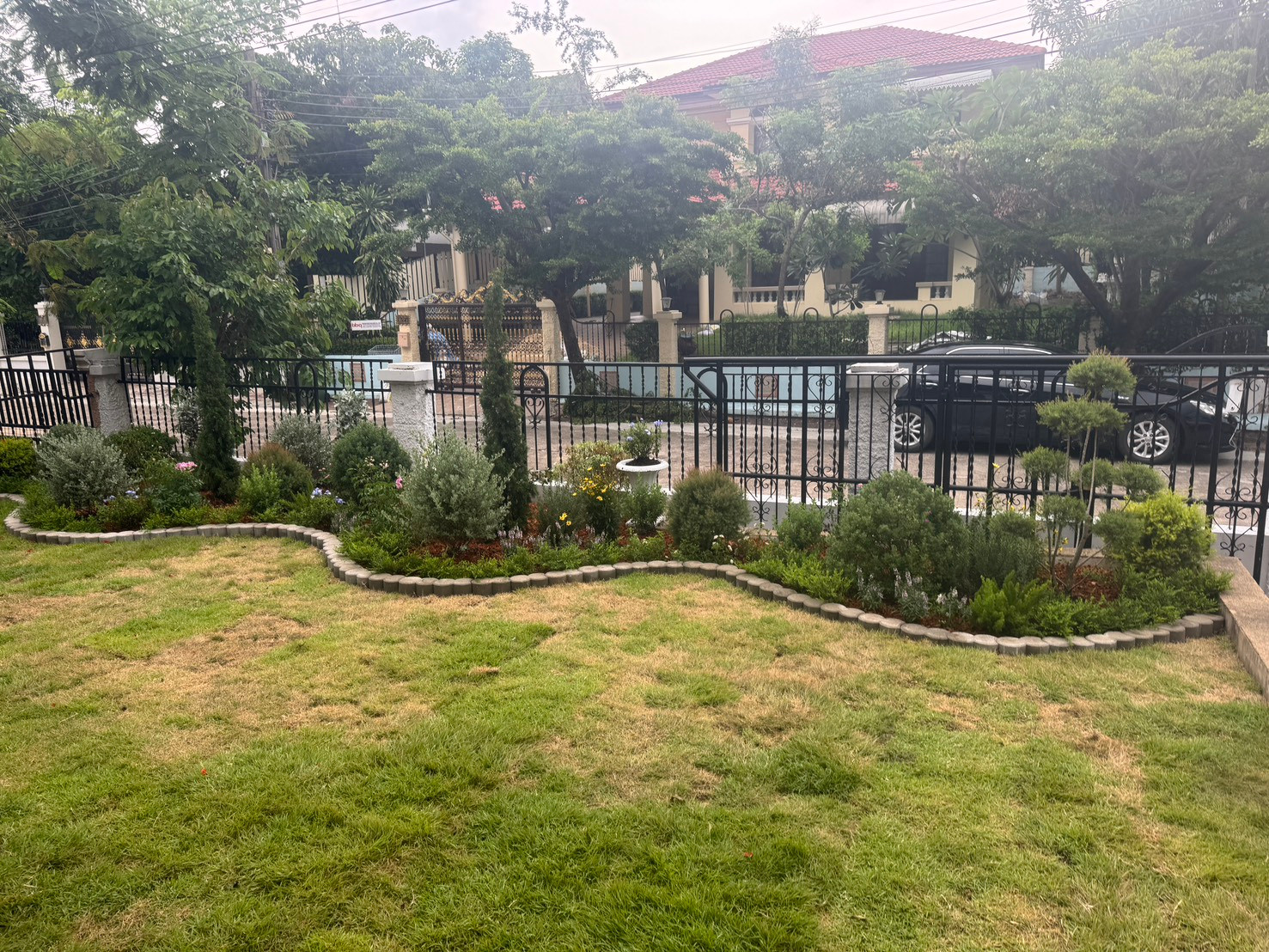 Luxury detached house for rent Ladawan Srinakarin Village, Soi Sri Dan 14, large house 119 sq m, near Mega Bangna and MRT Sri Dan Tel. 084-694-8888 💰 Rent only 90,000 baht / month. – รูปที่ 3