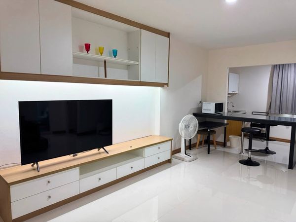 Spacious 2 beds unit at CityHome Sukhumvit 350 m to BTS Udomsuk🚶