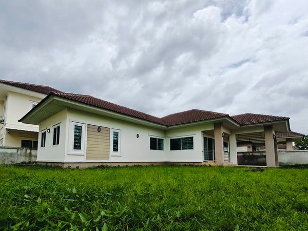 Single-Storey House For Sale, Large Plot 101.5 sq.w., 3 Beds 2 Baths, Brand New & Ready to Move In,  Nakhon Nayok