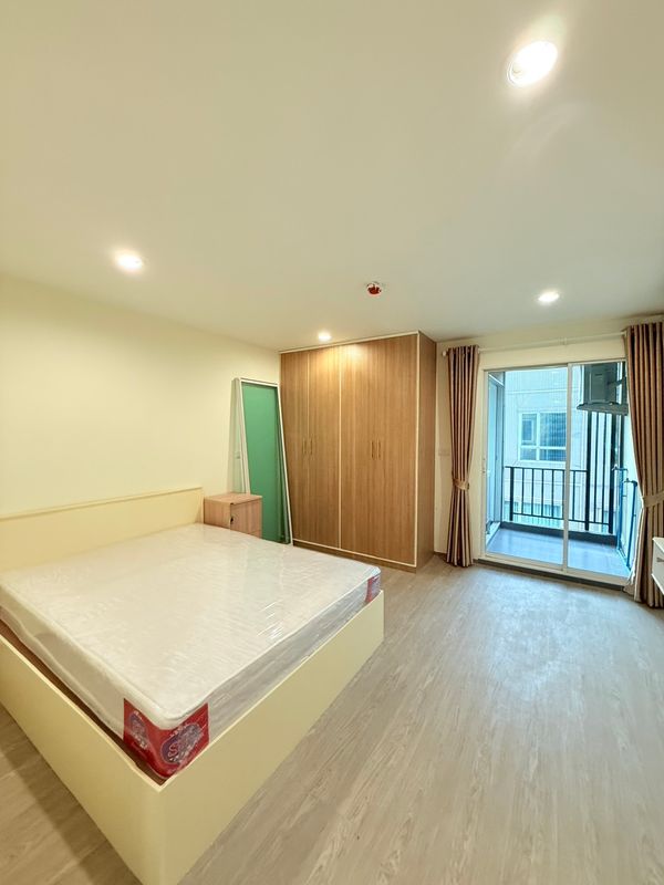 Ready to move in on July 30, 2026✨ Beautiful studio room, great price! Use new electricity throughout the room. With built-in washing machine, convenient travel, near BTS Bang Chak 🚇