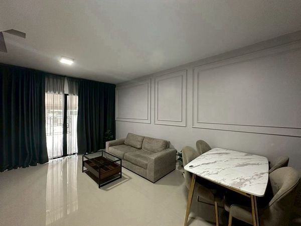 ให้เช่าทาวน์โฮม บ้านกลางเมือง ศรีนครินทร์-อ่อนนุช 70/1 (Baan Klang Muang Srinakarin-Onnut) (ST-02)