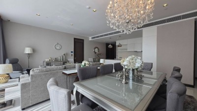 🏙️ Q1 Sukhumvit, 3-bedroom, 345 sq.m., 36th floor. Luxury residence with maid's room. Direct connection to BTS Nana station from the project.
