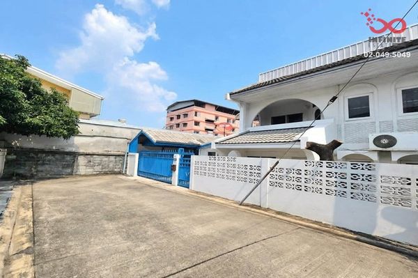 ขายทาวน์เฮาส์ ม.ทิพย์ชวาลย์ ลาดพร้าว 87  หลังริม 45 ตร.ว. วังทองหลาง ใกล้ MRT 