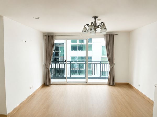 🔥 คอนโด 2 ห้องนอน พื้นที่ใหญ่ เพียง 1.85 ล้านบาท! 🏡 D5 คอนโดมิเนียม