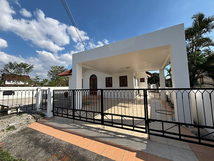 Sinthavee Garden 1, Ban Chang *** Renovation Corner House *** – รูปที่ 2