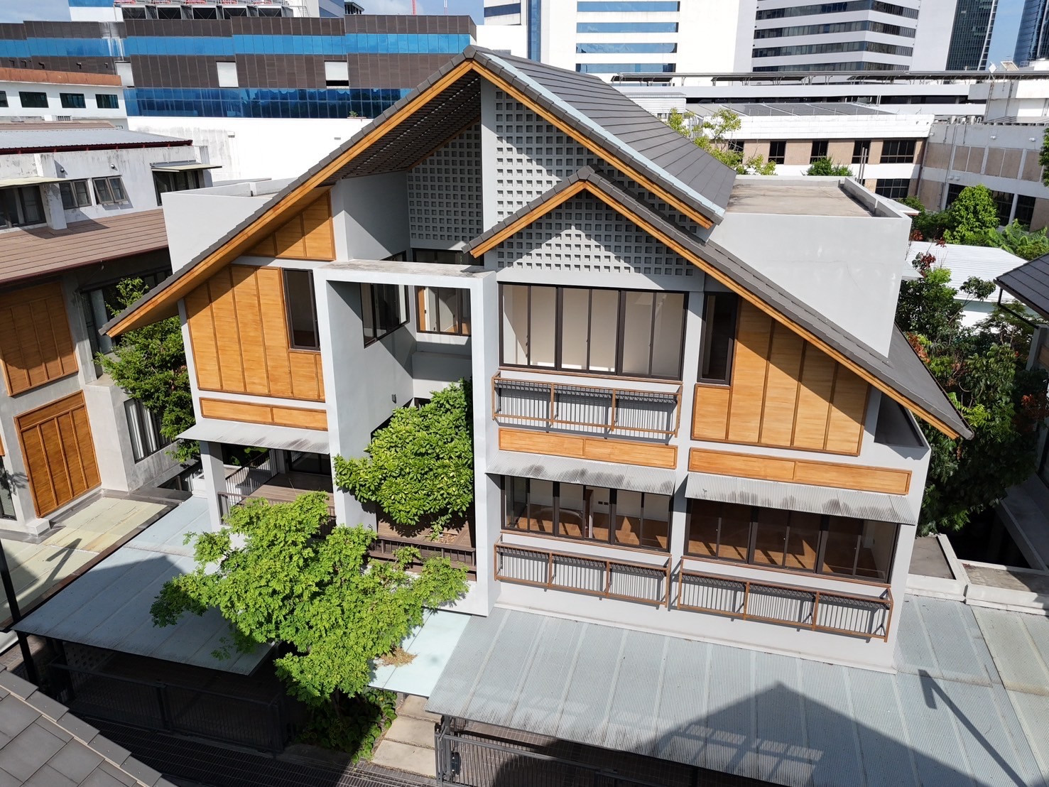 บ้านเดี่ยว Luxury วิภาวดี 20 | 620 ตร.ม. สระว่ายน้ำ ลิฟต์ส่วนตัว บ้านหลังสุดท้ายของโครงการ 59 ล้านบาท บ้านเดี่ยว Luxury วิภาวดี 20 | 620 ตร.ม. สระว่ายน้ำ ลิฟต์ส่วนตัว บ้านหลังสุดท้ายของโครงการ 59 ล้านบาท
