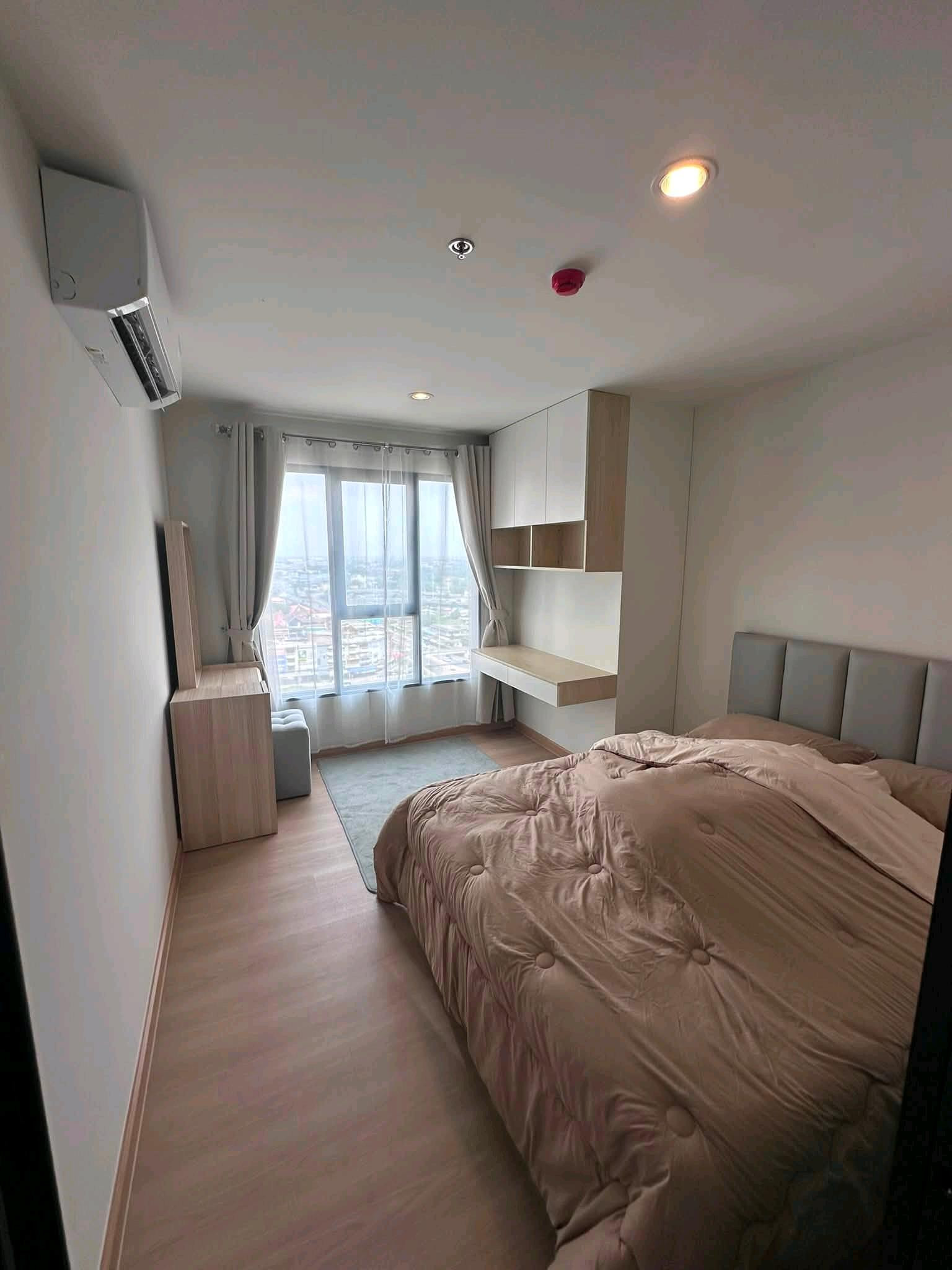 🏢✨ 𝗧𝗘𝗥𝗥𝗔 𝗥𝗘𝗦𝗜𝗗𝗘𝗡𝗖𝗘 | Large room 31 sq m. | Open view, not blocked 🌤️ | Next to the fence, Thammasat University, Rangsit. 🏢✨ 𝗧𝗘𝗥𝗥𝗔 𝗥𝗘𝗦𝗜𝗗𝗘𝗡𝗖𝗘 | Large room 31 sq m. | Open view, not blocked 🌤️ | Next to the fence, Thammasat University, Rangsit.