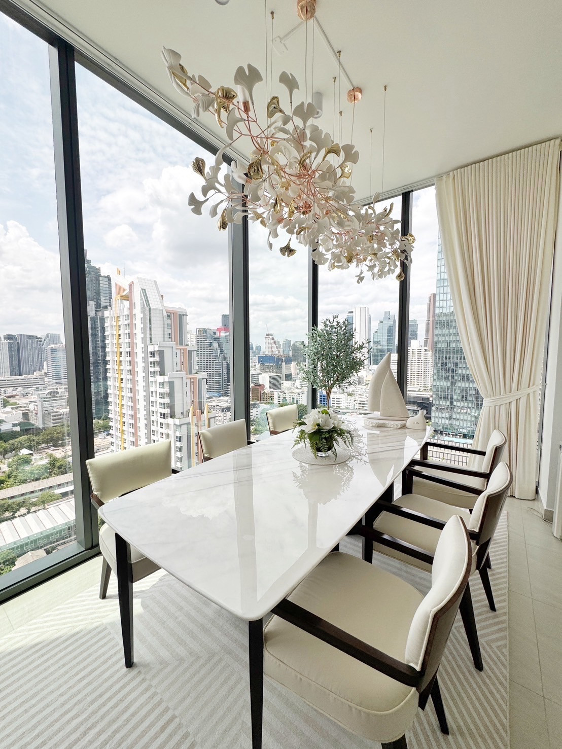 🔥Tait Sathorn12 🔥 ห้องสวย✨ ชั้นสูง✨Pet-Friendly-2BR-2BR – รูปที่ 2