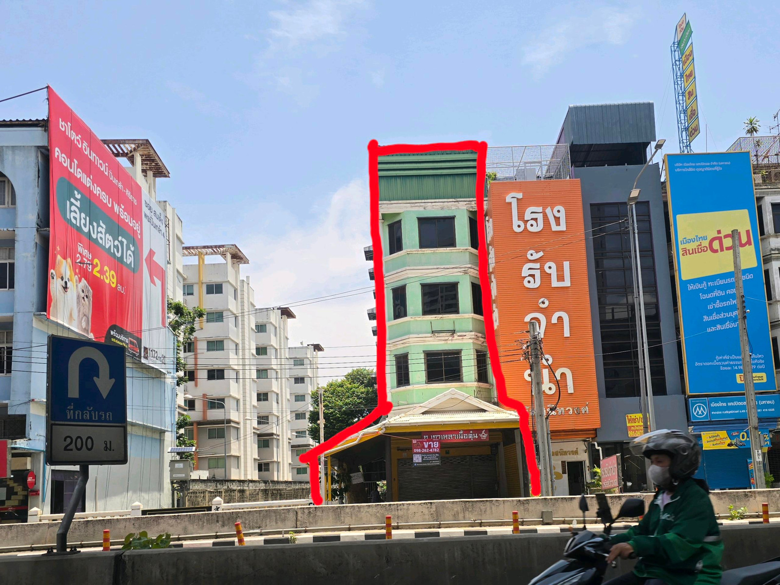 For sale/rent, commercial building, 4.5 floors, corner room, next to the main road, near MRT Bang Yi Khan, 150 meters. For sale/rent, commercial building, 4.5 floors, corner room, next to the main road, near MRT Bang Yi Khan, 150 meters.