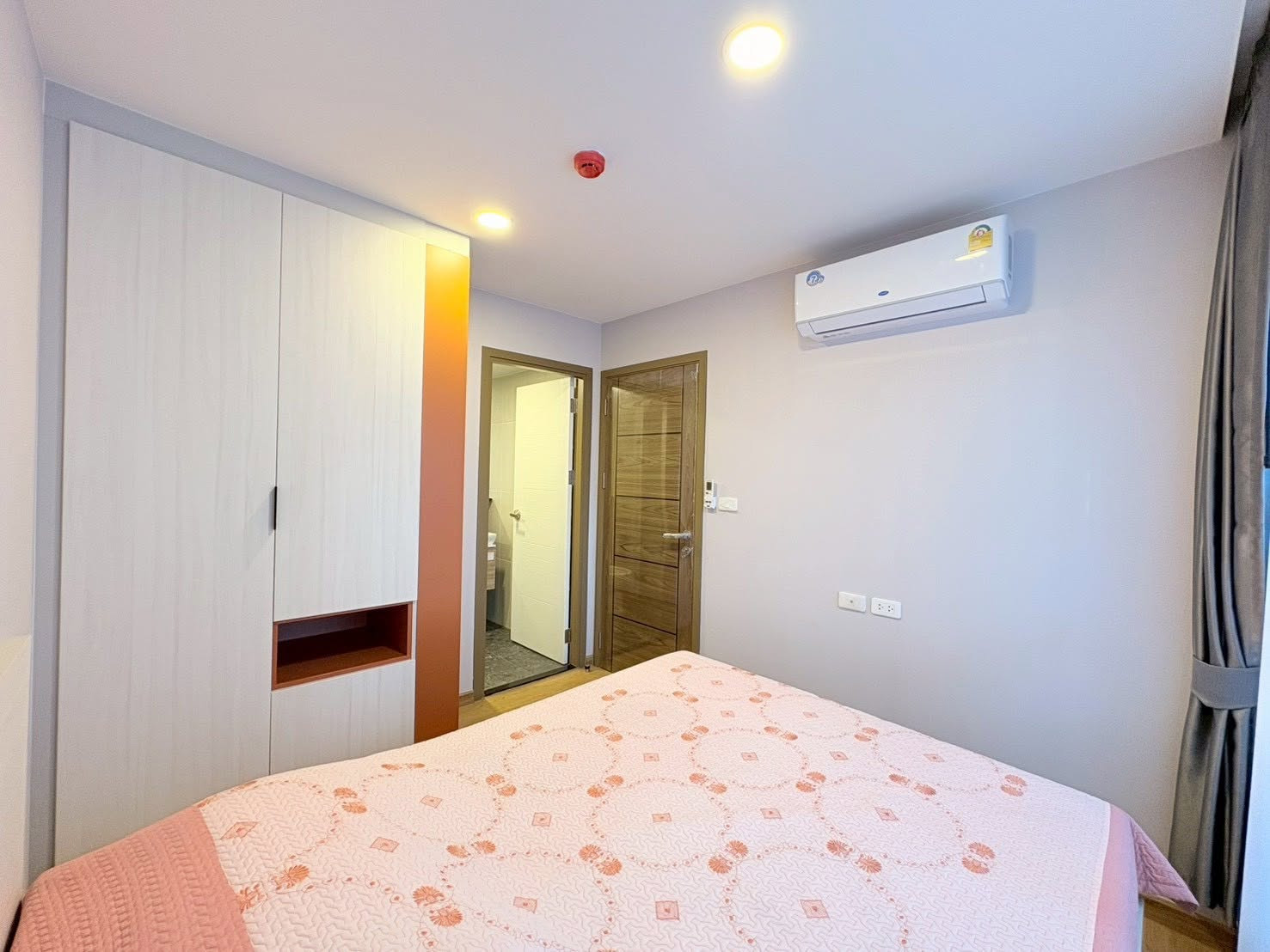 (Code SM2090) Condo for sale, The Cube Loft Srinakarin - Theparak project: The Cube Loft Srinakarin - Theparak.