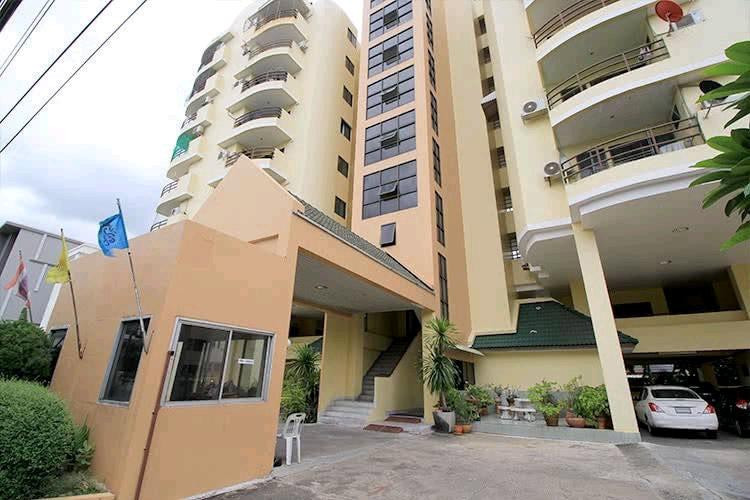 For Sale: The Living Condo Sukhumvit 64 | With Tenant, Ready for Immediate Investment