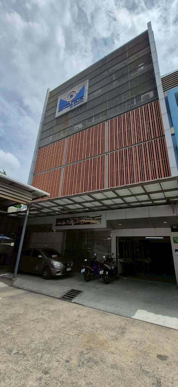 ขายสำนักงานโรงงาน 6 ชั้น แถวถนน พระราม3 ทำเลดีและคุ้มค่า สภาพสวย ขายสำนักงานโรงงาน 6 ชั้น แถวถนน พระราม3 ทำเลดีและคุ้มค่า สภาพสวย