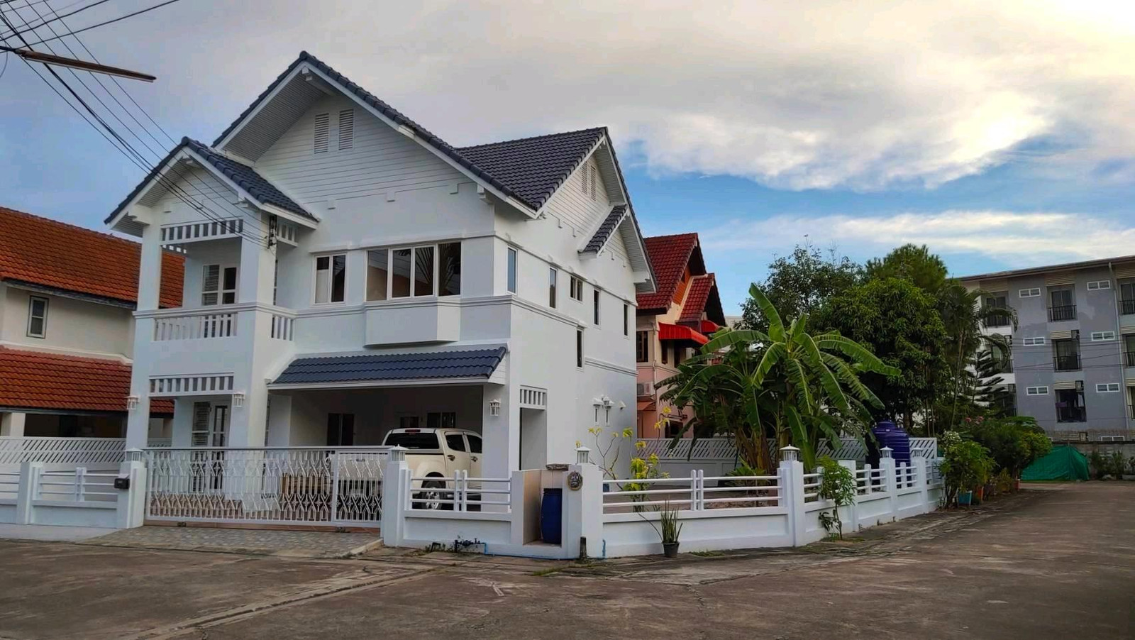 ขายเช่าบ้านเดี่ยวใจกลางเมืองศรีราชา