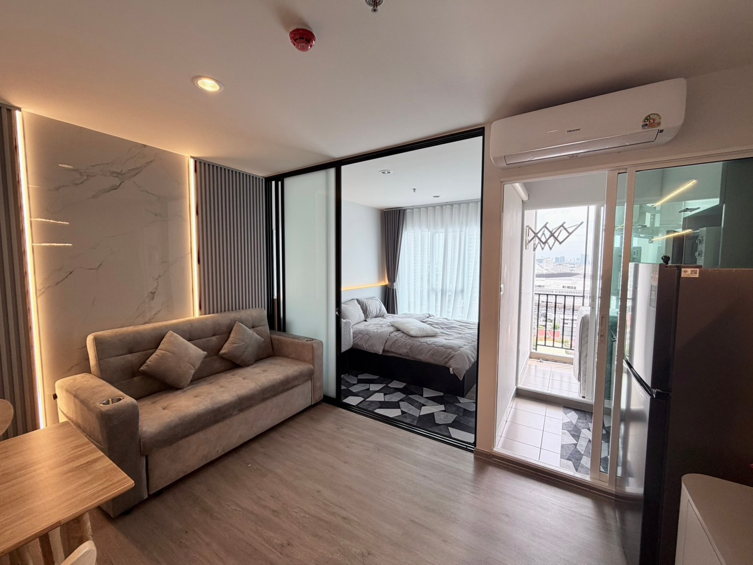 Condo for rent - Regent Home Bangna - near BTS Bangna 350 meters. Condo for rent - Regent Home Bangna - near BTS Bangna 350 meters.