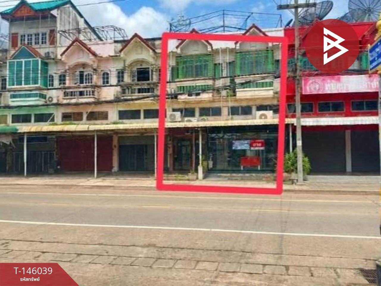Commercial building for sale, 2 floors, 2 units, area 76.7 sq m, Tha It, Uttaradit. Commercial building for sale, 2 floors, 2 units, area 76.7 sq m, Tha It, Uttaradit.