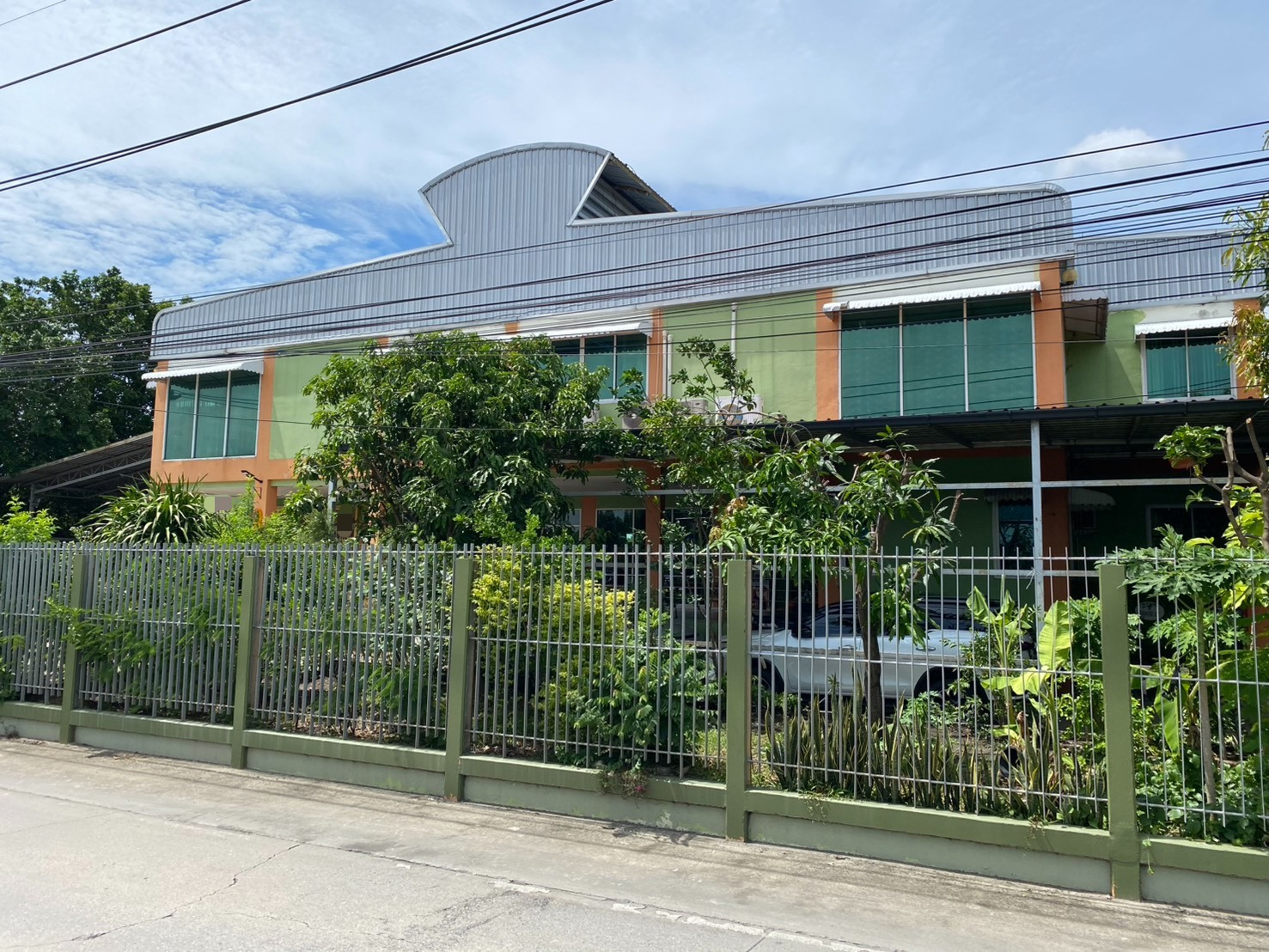 ขายด่วน! โรงงานผลิตที่นอนพร้อมใบ รง.4 (ทำเลคลอง 6 ปทุมธานี) เนื้อที่ 2 ไร่ | พื้นที่ใช้สอย > 3,000 ตร.ม. | พร้อมดำเนินกิจการได้ทันที