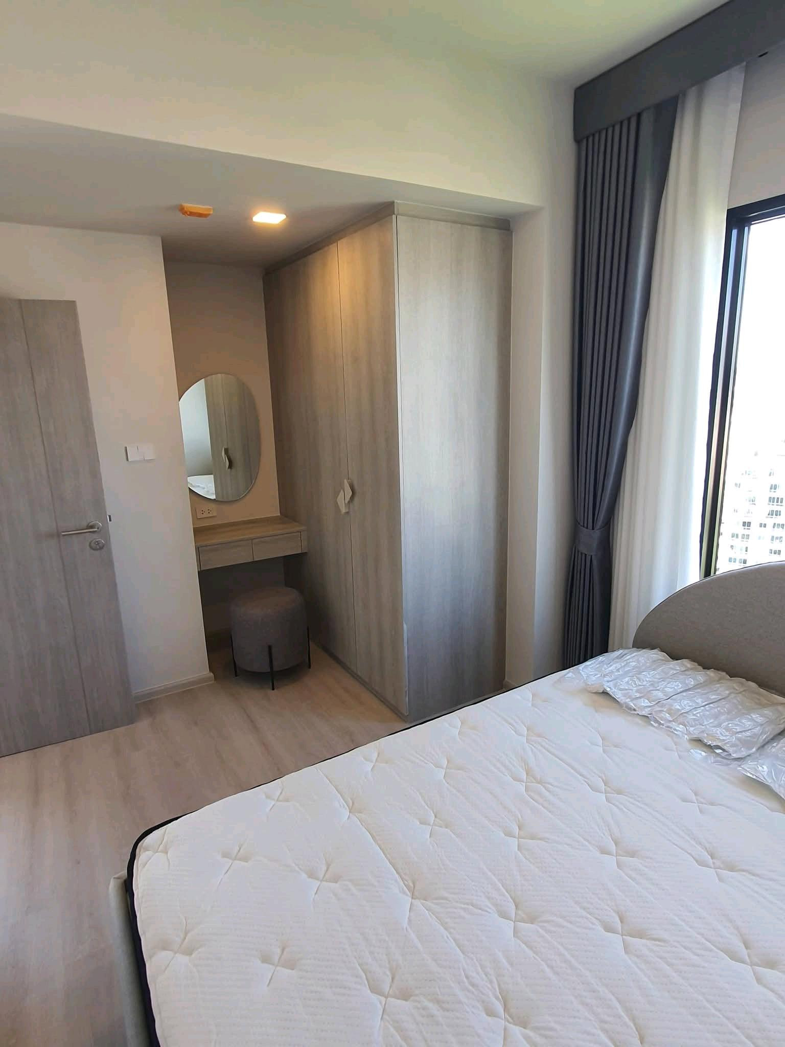 ✨🚇 Beautiful room, high floor, size 35 sq m, good view, fully furnished, complete electrical appliances. Ready to move in Location Ratchada-Rama 9, convenient travel, near MRT. ✨🚇 Beautiful room, high floor, size 35 sq m, good view, fully furnished, complete electrical appliances. Ready to move in Location Ratchada-Rama 9, convenient travel, near MRT.