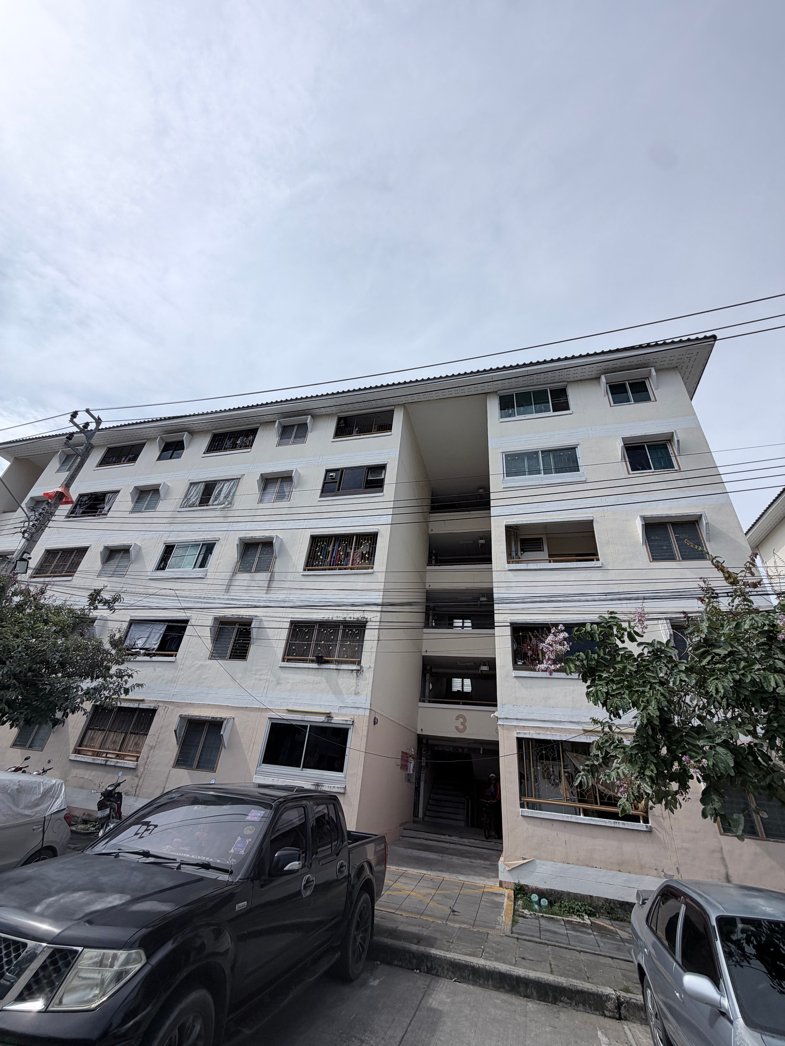 House for sale, Eua-Athorn Prommit 1, Bang Mueang Mai, Samut Prakan, 5th floor, corner room. House for sale, Eua-Athorn Prommit 1, Bang Mueang Mai, Samut Prakan, 5th floor, corner room.