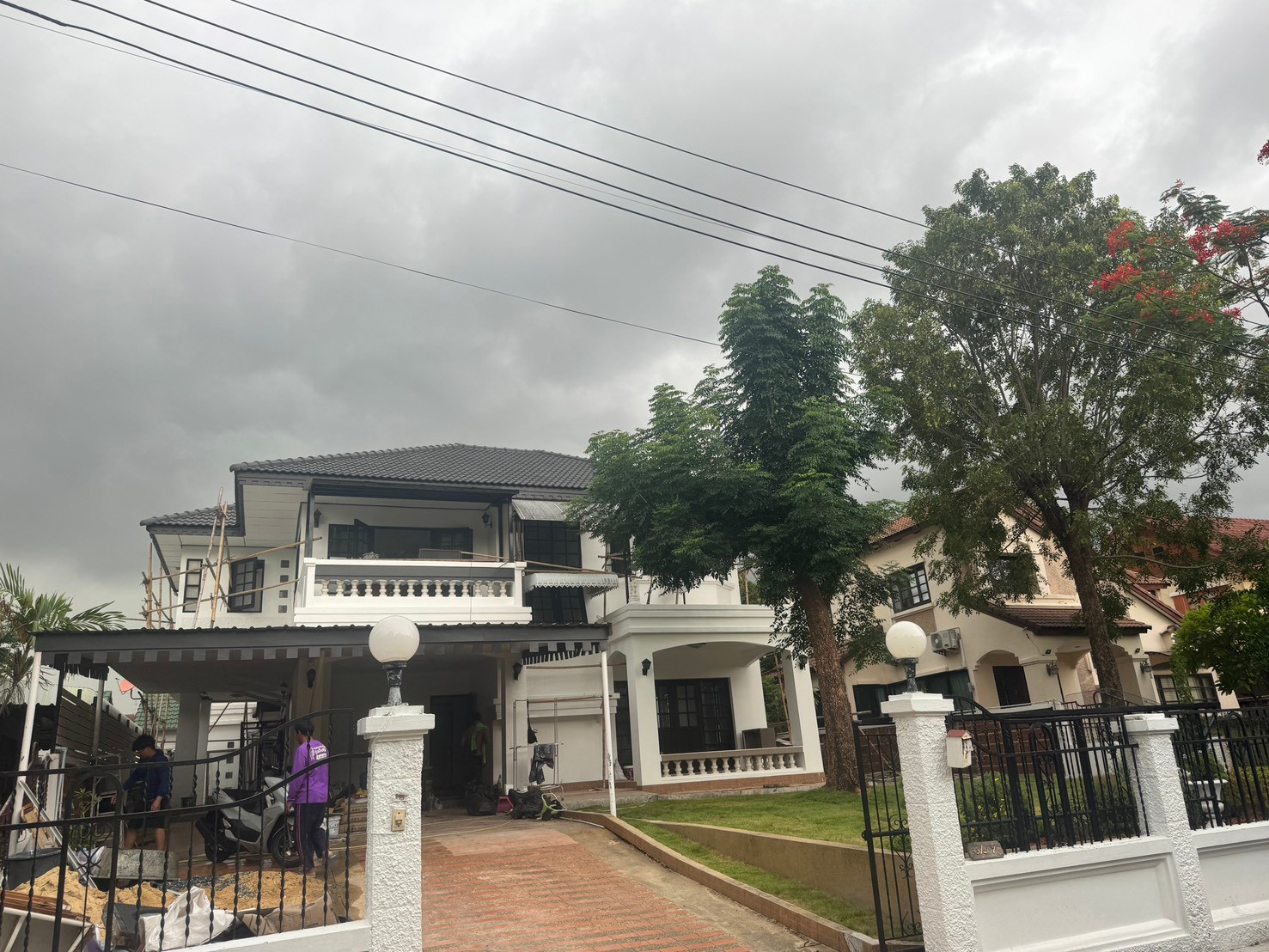 ให้เช่า บ้านเดี่ยวหรู 9หมื่น/เดือน หมู่บ้านลดาวัลย์ ศรีนครินทร์ – ศรีด่าน 14 ราคาดีที่สุด ใกล้ Mega Bangna และ MRT ศรีด่าน Tel. 084-694-8888 – รูปที่ 4