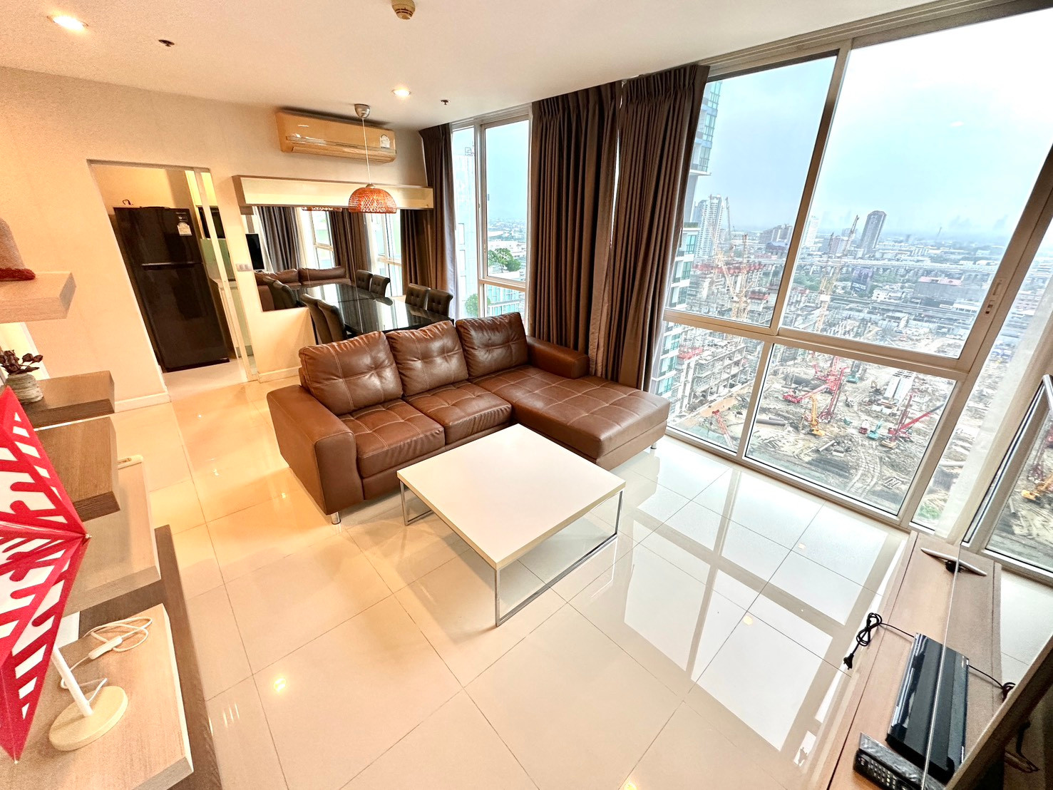 The Sky Sukhumvit / The Sky Sukhumvit The Sky Sukhumvit / The Sky Sukhumvit