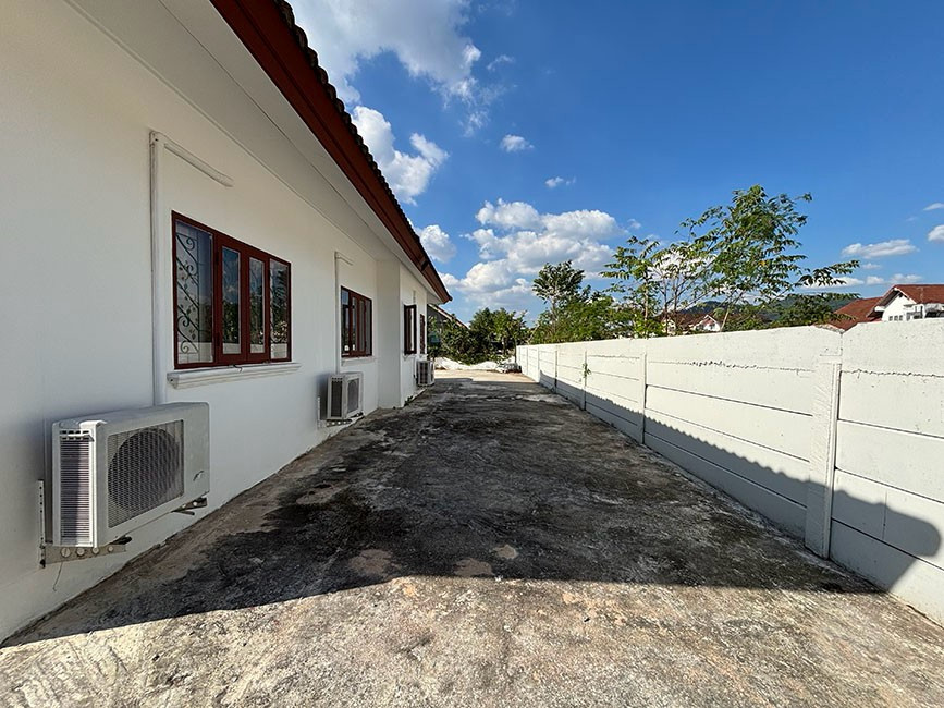 Sinthavee Garden 1, Ban Chang *** Renovation Corner House *** – รูปที่ 4