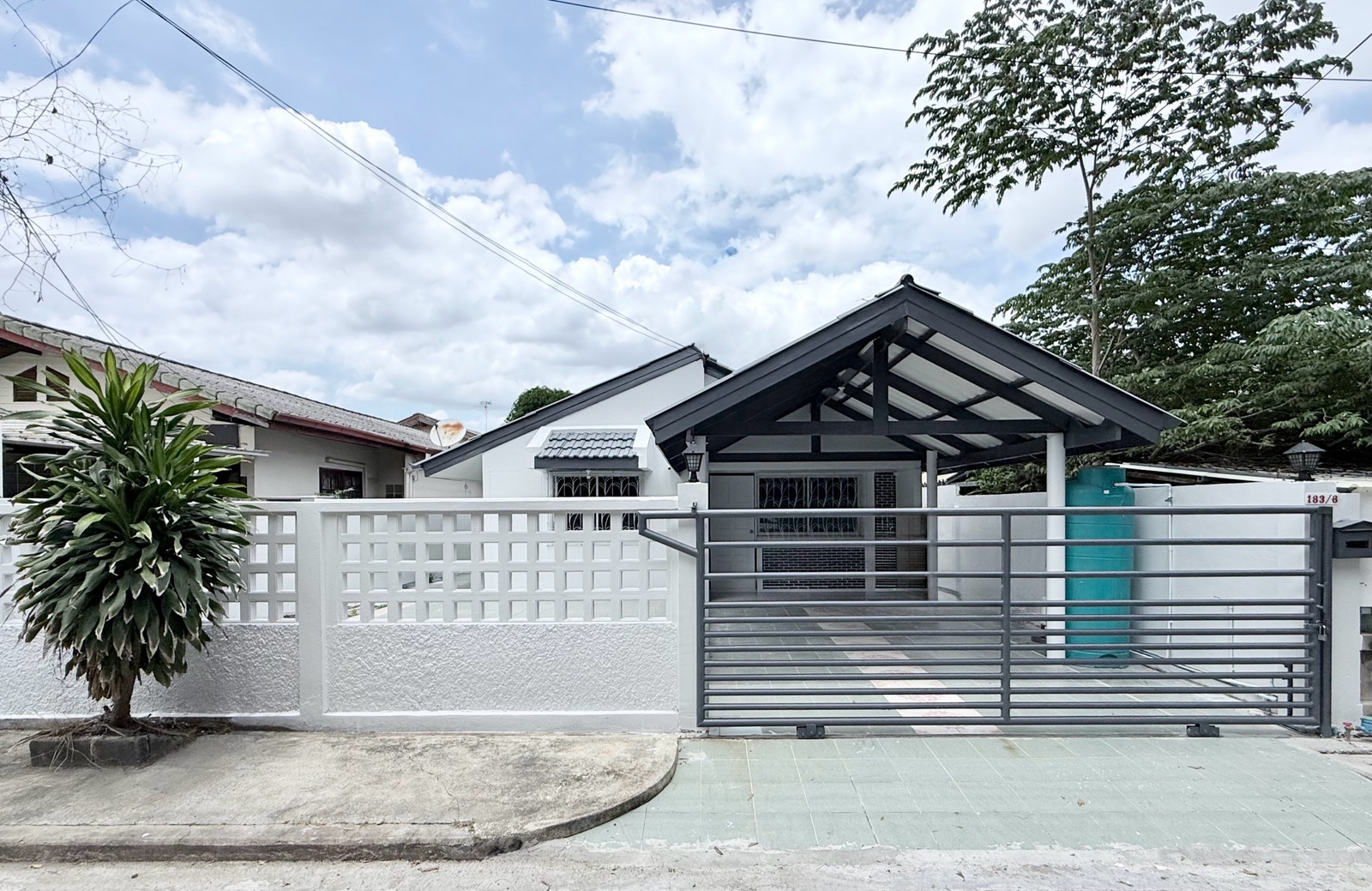 🏡 Single-storey detached house for rent. Newly renovated!📍Sammakorn Village, Ramkhamhaeng 110–112