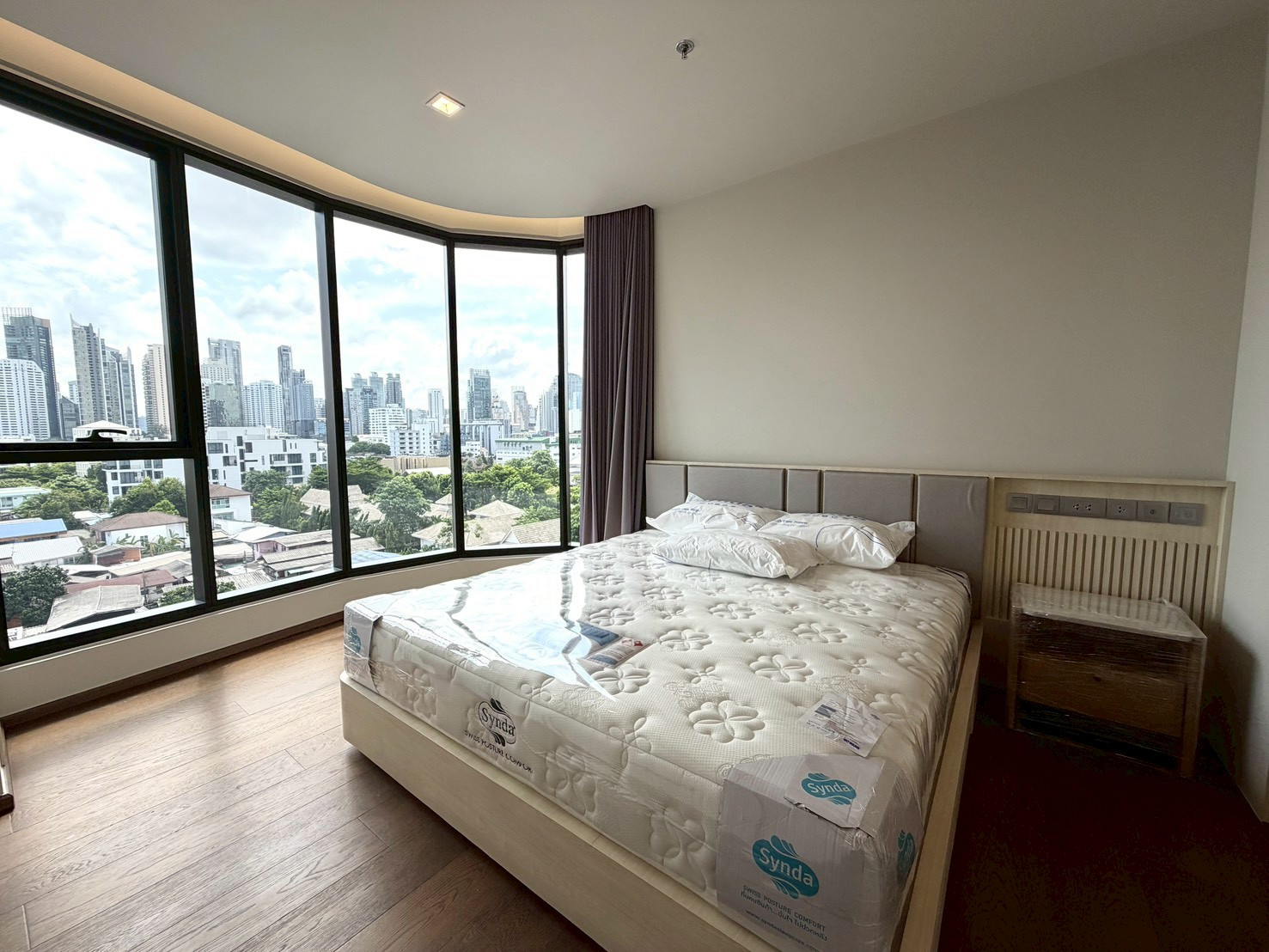 ✅ New room for rent, fully furnished. Never lived in 🔥Ideo Q Sukhumvit 36 (1 bedroom, 1 bathroom, 46 sq m.) Rental price 51,000/month Tel.0922635410 Earth ✅ New room for rent, fully furnished. Never lived in 🔥Ideo Q Sukhumvit 36 (1 bedroom, 1 bathroom, 46 sq m.) Rental price 51,000/month Tel.0922635410 Earth