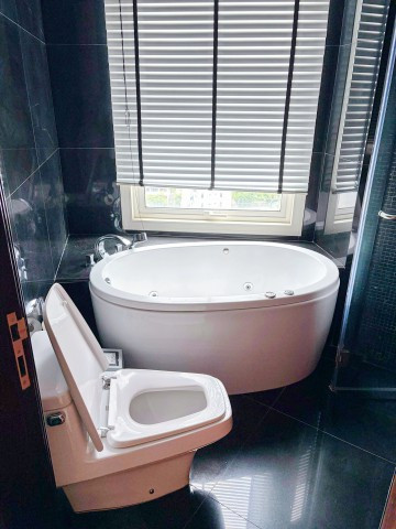 near BTS ChongNonsi20m. Next to Mahanakhon Tower Penthouse 2bed 100sq.m. The Infinity Sathorn. Luxur – รูปที่ 2