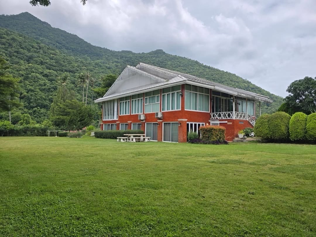 Khao Yai Pak Chong house for sale 1,105 sq.wah land with 3 houses total usable area 800 sq.m ideal for pool villa or resort investment in prime tourist location with strong rental potential Khao Yai Pak Chong house for sale 1,105 sq.wah land with 3 houses total usable area 800 sq.m ideal for pool villa or resort investment in prime tourist location with strong rental potential