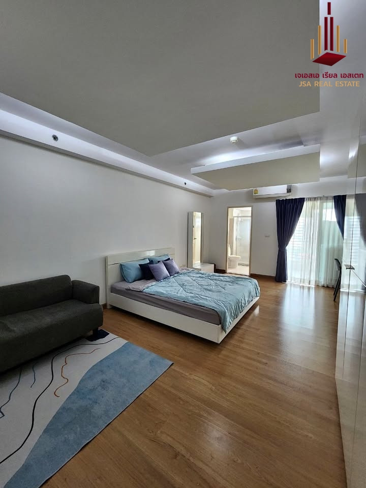 ✨ For Sale : Supalai Park Ekkamai - Thonglor Condo ✨ 💰 Only 2,600,000 THB