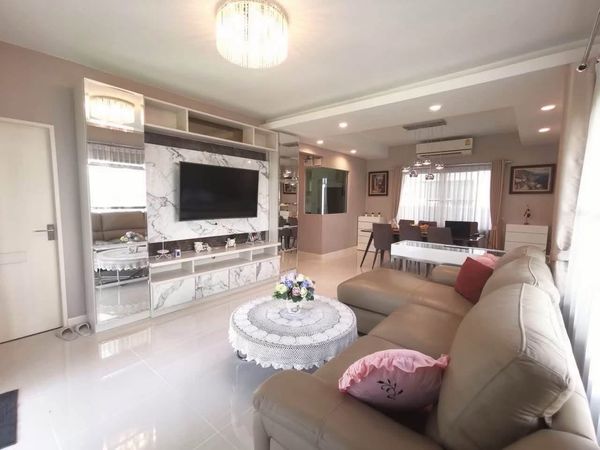🏡✨ 邦纳优质独栋别墅出租 | Mantana Bangna KM.7 ✨