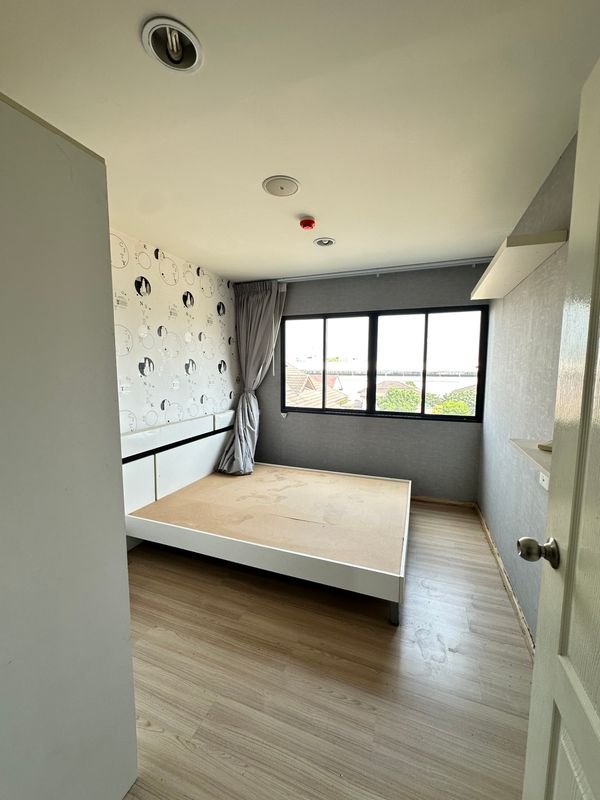 🔹ขาย คอนโดมิเนียม/ห้องชุด B Loft Sukhumvit 109 (บี ลอฟท์ สุขุมวิท 109)   ทำเลสำโรงเหนือ-สมุทรปราการ ใกล้ 📍รถไฟฟ้า BTS สถานีแบริ่ง และ MRT สถานีสำโรง