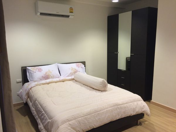 P-44275 🔥 Condo For Rent (Modern Pop Art Style) Chateau In Town Ratchada 10 Near MRT Thailand Cultural Centre / Huai Khwang Line ID: @easythaihome 085-592-2897