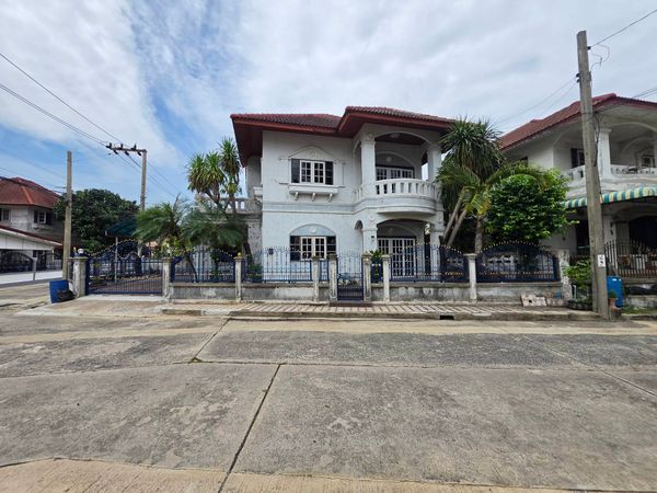 Single house for rent Suphawan-Soi Theparak 66, near Bang Pu Industrial Estate, only 10 minutes.