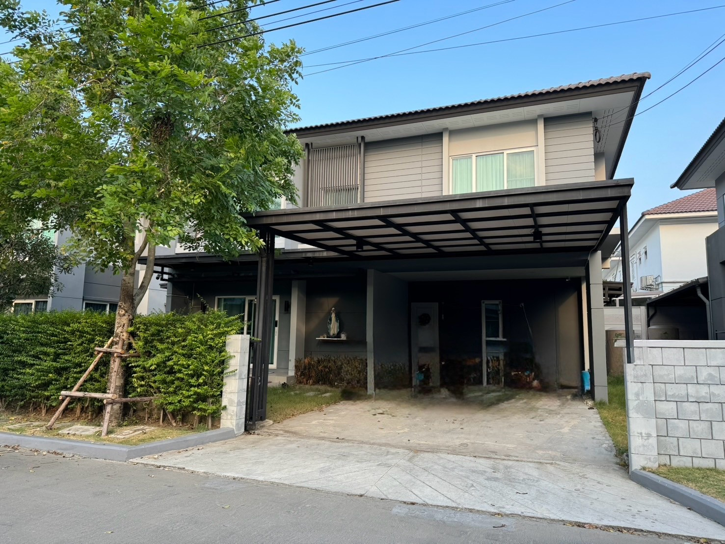 House for sale/ rent Centro Bangna Wongwaen 4 bedrooms land 60.7 sq.w near Mega Bangna prime residential area House for sale/ rent Centro Bangna Wongwaen 4 bedrooms land 60.7 sq.w near Mega Bangna prime residential area