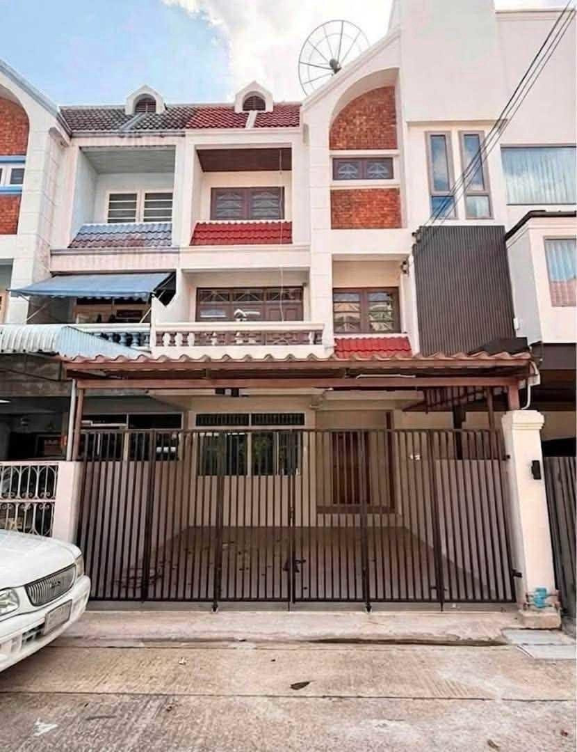Home Office for Rent, Intamara 17 🏫💰💰 Home Office for Rent, Intamara 17 🏫💰💰