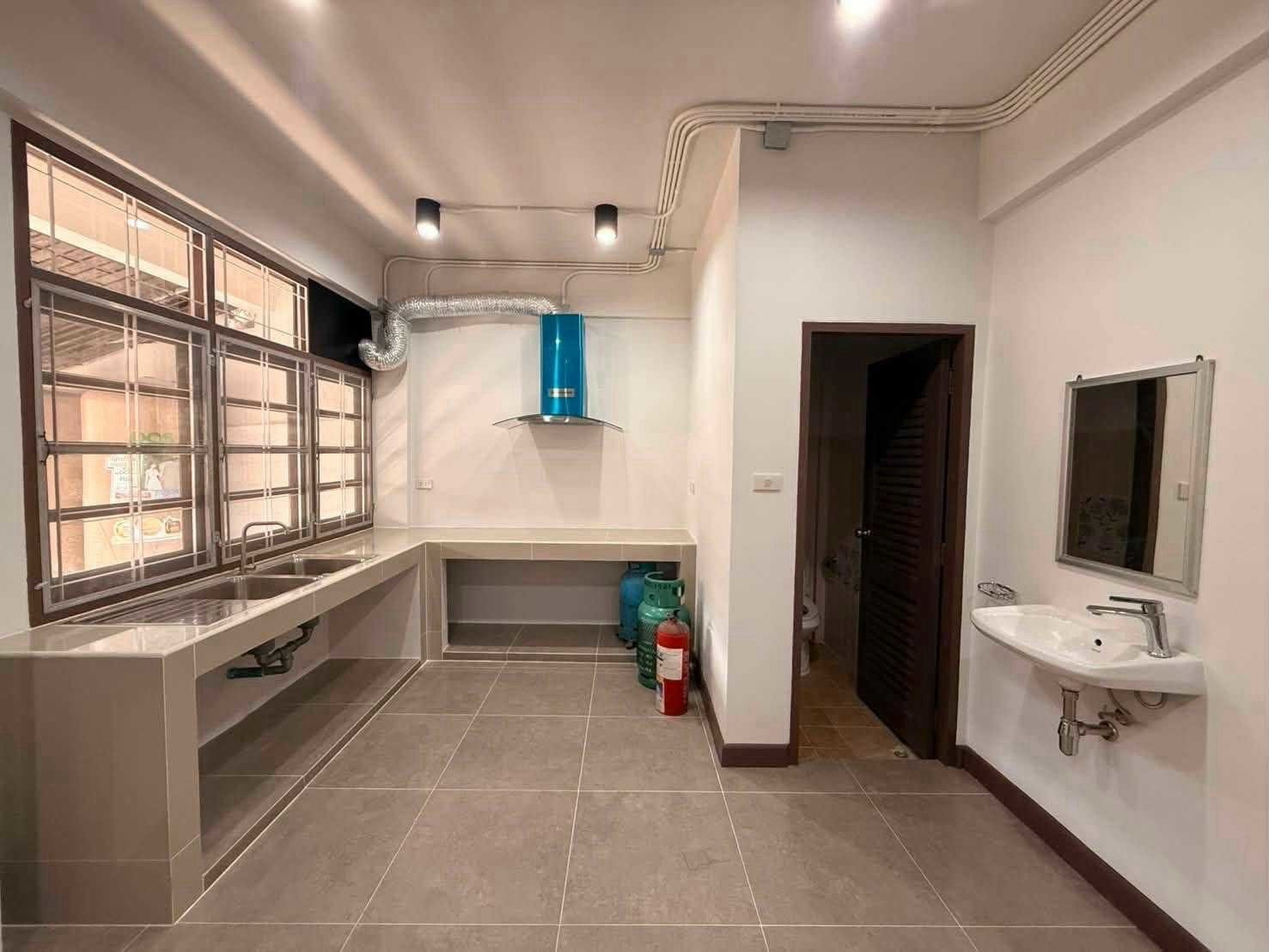 ให้เช่า Home Office อินทามระ17 🏫💰💰Intamara 17 出租家庭辦公室 – รูปที่ 4