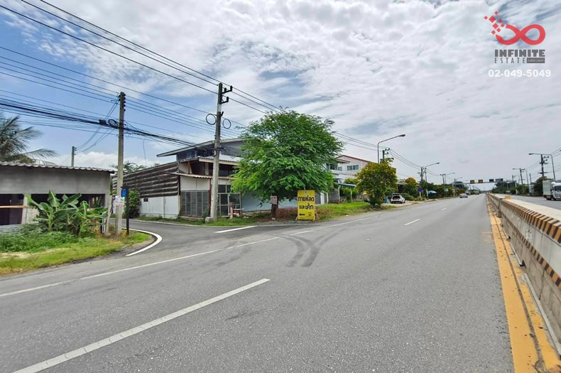 Warehouse for sale, size 500 sq m., on land 146 sq m., Thammasop Road, Nakhon Chai Si, Nakhon Pathom.