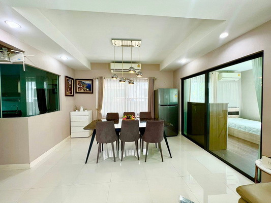 [ให้เช่า] หมู่บ้าน มัณฑนา บางนา กม.7 / 4 ห้องนอน 3 ห้องน้ำ / 70 ตรว. 185 ตรม. **70,000** บ้านเดี่ยวโครงการหรูตกแต่งสวย เฟอร์นิเจอร์และเครื่องใช้ไฟฟ้าครบชุด เดินทางสะดวก พร้อมเข้าอยู่ เพียง 5 นาทีจากห้างเมกาบางนา – รูปที่ 4