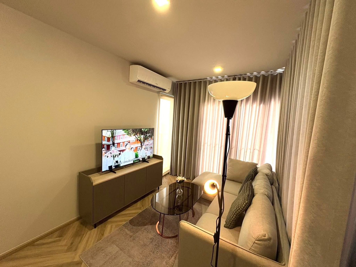 ⚜️ปล่อยเช่า Chapter Thonglor 25 (แชปเตอร์ ทองหล่อ 25) สนใจสอบถาม แอดไลน์ 🆔  𝐈𝐃 𝐋𝐢𝐧𝐞 : @glorious1 หรือ https://lin.ee/897Debr โทร 099 498 2461 – รูปที่ 4