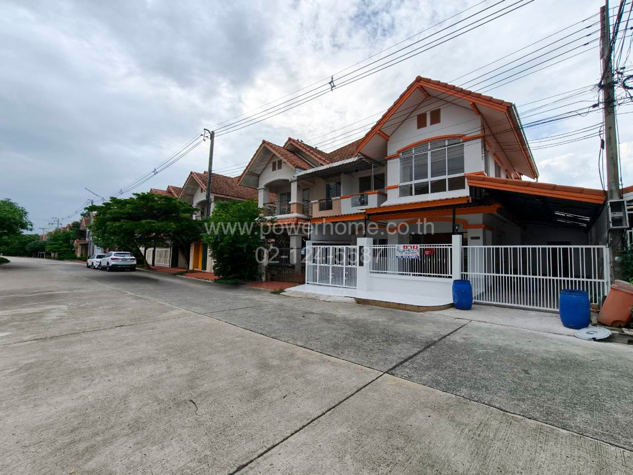 บ้านแฝด 2 ชั้น รีโนเวทใหม่ ทำเลดี ใกล้ตลาดเอซี ลำลูกกา คลอง 4 – รูปที่ 2
