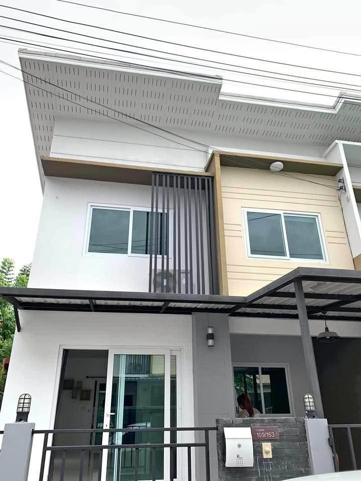 2-story townhome for rent, Bang Bua Thong 2-story townhome for rent, Bang Bua Thong