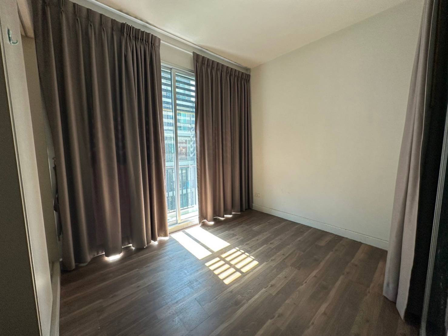 ✨ ห้องเปล่า ✨ พร้อมให้ตกแต่งในสไตล์ของคุณ [ A Space ME Sukhumvit 77 💚]  ขนาด 28 ตรม.