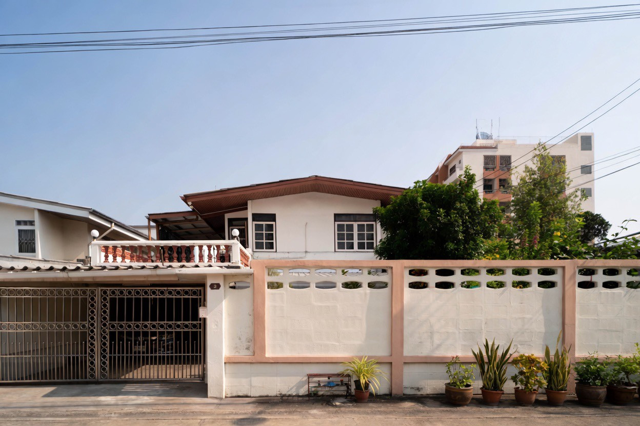 Urgent sale📍 Land with house Seri Rama 9 ✨ size 73 sq m, only 17.5 million