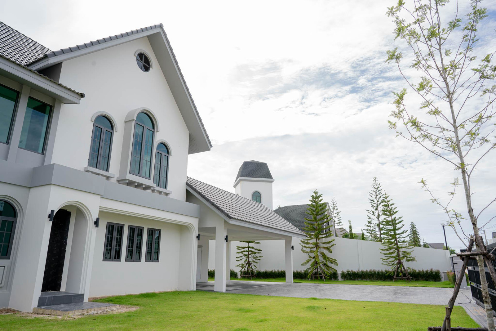 NewProject-1 - บ้านเดี่ยวสไตล์ English Colonial ท่ามกลางธรรมชาติ เริ่มเพียง 6.2 ล้านบาท! NewProject-1 - บ้านเดี่ยวสไตล์ English Colonial ท่ามกลางธรรมชาติ เริ่มเพียง 6.2 ล้านบาท!