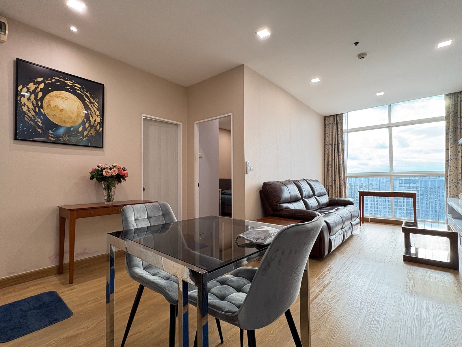 ห้องใหญ่ 2 ห้องนอน วิวสวยชั้นสูง ห้องสะอาด พร้อมอยู่ – รูปที่ 2