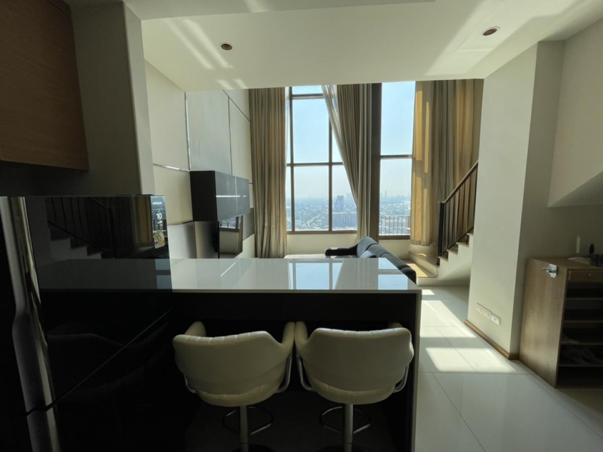 Condo for Rent The Emporio Place