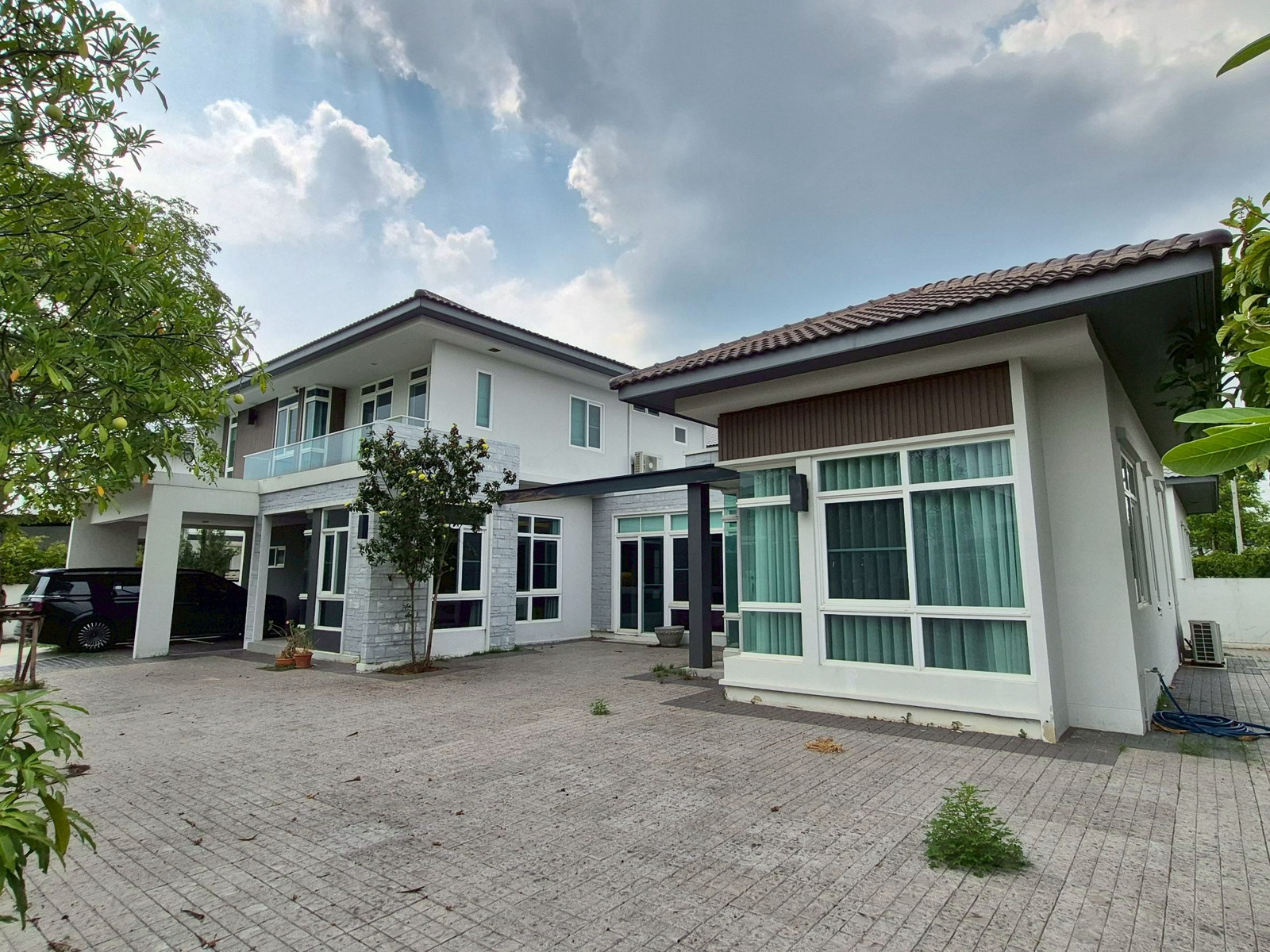 2-storey detached house, 148.7 sq m, corner house, Manthana Village, Phran Nok-Sai 2-Bang Waek, Bang Waek Road, Phutthamonthon Sai 2 Road, Bang Khae District, Bangkok