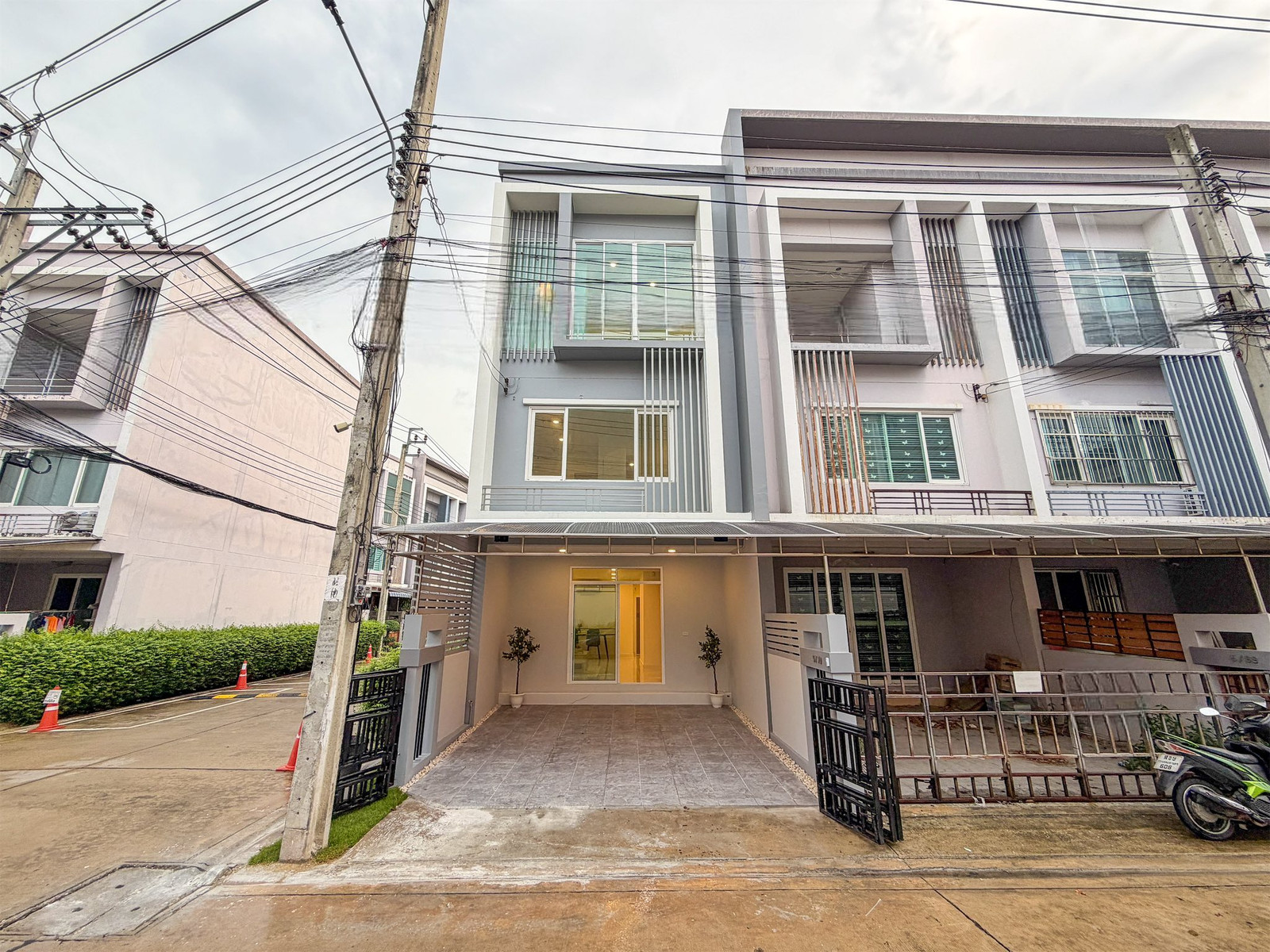 ดิ เอ็กซ์คลูซีฟ แคราย - งามวงศ์วาน / 3 ห้องนอน (ขาย), The Exclusive khae rai - Ngamwongwan / 3 Bedrooms (FOR SALE) BNS218 ดิ เอ็กซ์คลูซีฟ แคราย - งามวงศ์วาน / 3 ห้องนอน (ขาย), The Exclusive khae rai - Ngamwongwan / 3 Bedrooms (FOR SALE) BNS218